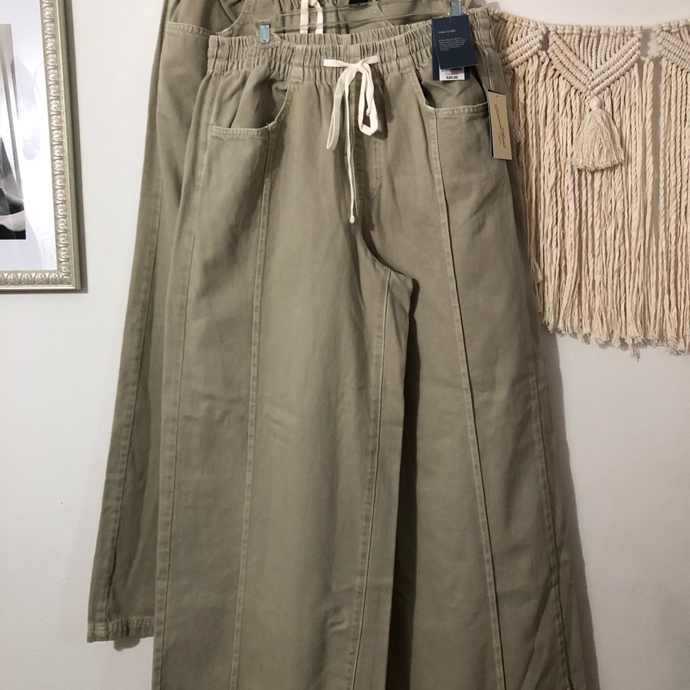 NWT-Universal Thread Wide-Leg Drawstring Pants in Light Green-2 Pair
